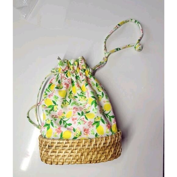 C&C California Rattan Wicker Lemon Printed Canvas Bucket Bag Handbag New - Picture 4 of 16